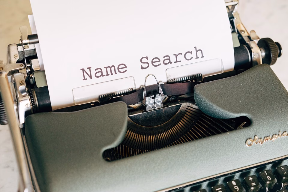 Visual Storytelling: How to Use Images and Videos in Your Content Strategy