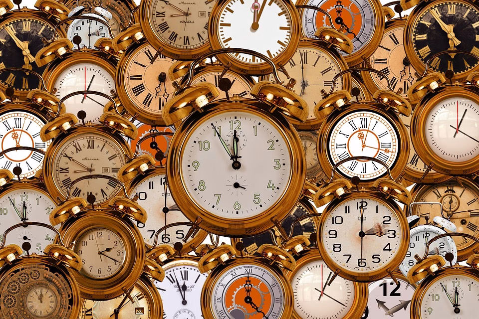 Time is Money: How Project Tracking Boosts Freelance Profitability Time is Money: How Project Tracking Boosts Freelance Profitability