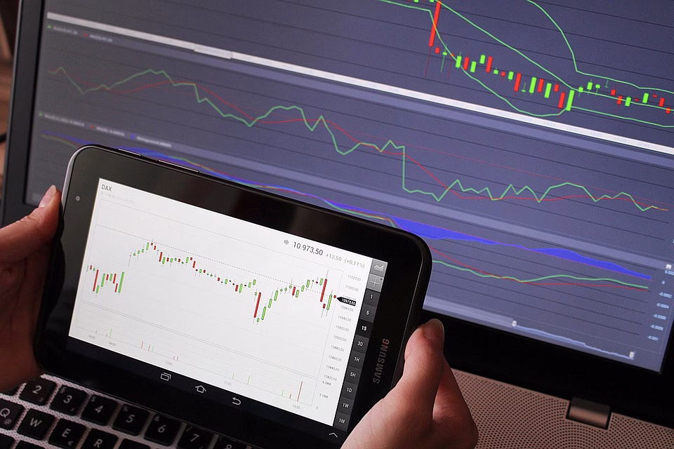 Charting the Future: Top Software Industry Predictions for 2025 Charting the Future: Top Software Industry Predictions for 2025