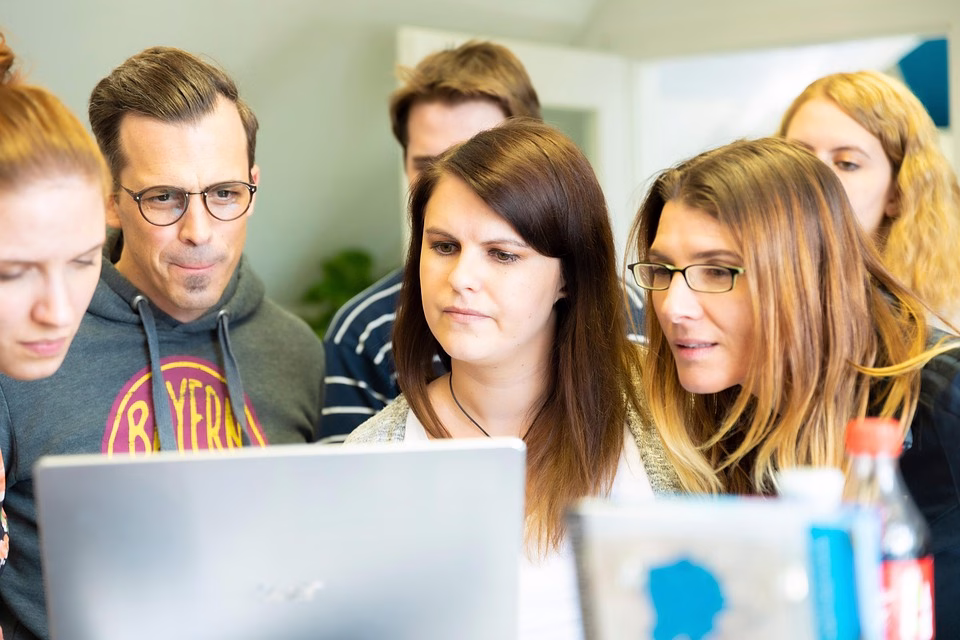 Collaboration Simplified: How Teams Can Maximize Airtable’s Features Collaboration Simplified: How Teams Can Maximize Airtable’s Features