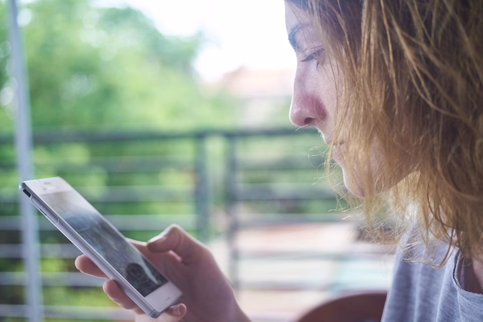 The Retention Playbook: Using CRM Analytics to Keep Customers Happy The Retention Playbook: Using CRM Analytics to Keep Customers Happy