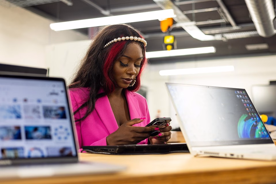Empowering Your Team: CRM Best Practices for Improved Collaboration Empowering Your Team: CRM Best Practices for Improved Collaboration