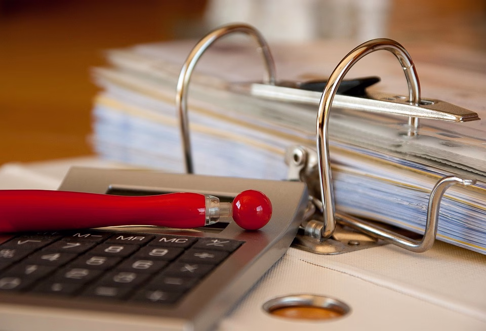 How Invoicing Automation Can Enhance Client Relationships for Small Businesses How Invoicing Automation Can Enhance Client Relationships for Small Businesses