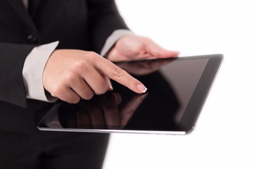 Streamline Your Business Operations: The Benefits of Using CRM.io Streamline Your Business Operations: The Benefits of Using CRM.io