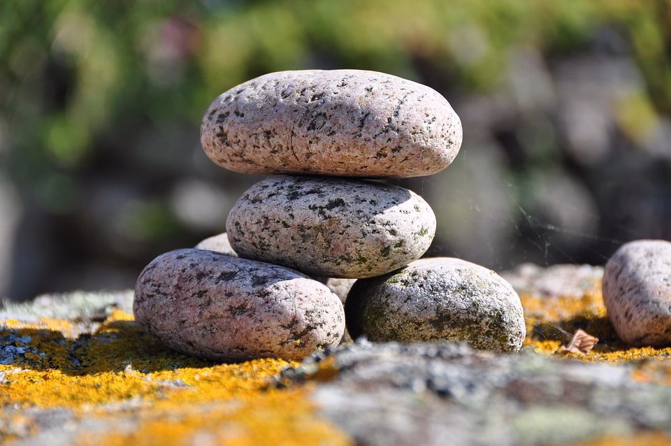 Balancing Act: How Solo Entrepreneurs Can Tackle Multiple Tasks Efficiently Balancing Act: How Solo Entrepreneurs Can Tackle Multiple Tasks Efficiently