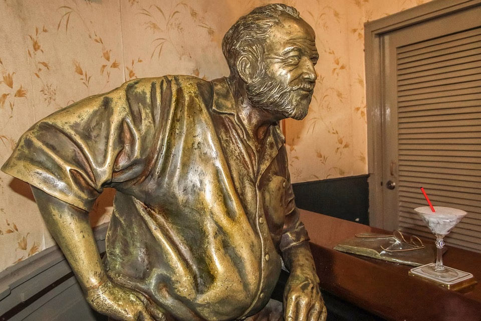 Grammarly or Hemingway: Which Writing Assistant Dominates in 2025? Grammarly or Hemingway: Which Writing Assistant Dominates in 2025?