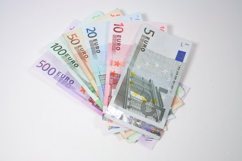 Recurring Invoices vs. One-Time Billing: Which is Right for You?