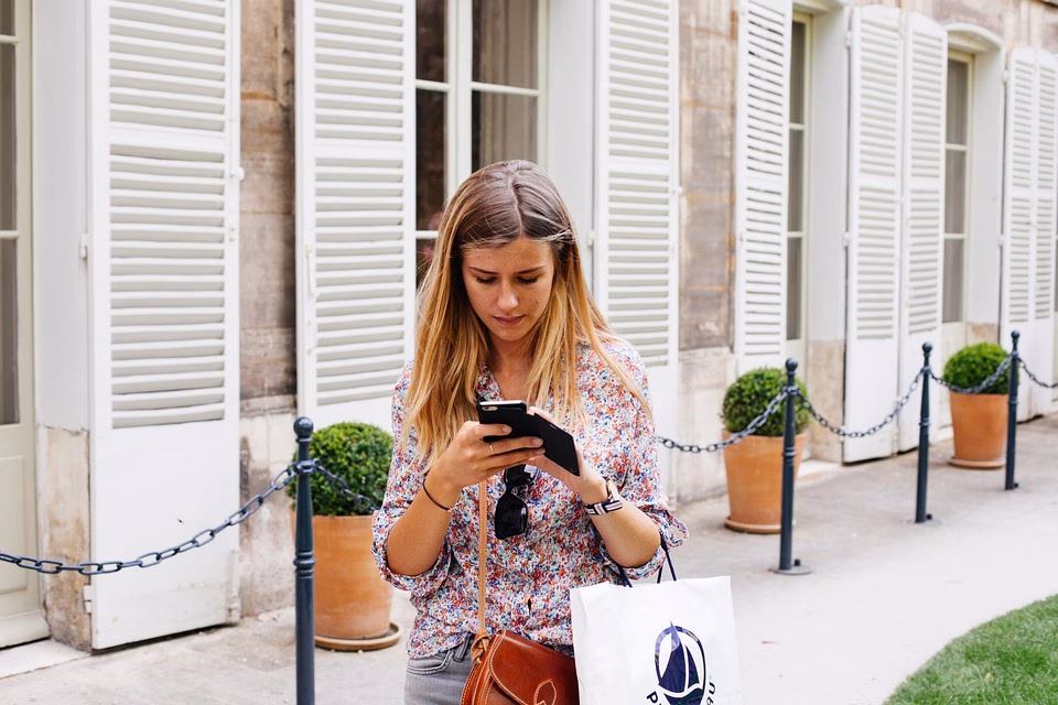 Texting Your Way to Success: How SMS Integration Transforms CRM