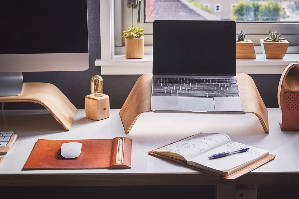 Software in 2025: Essential Insights for Savvy Buyers