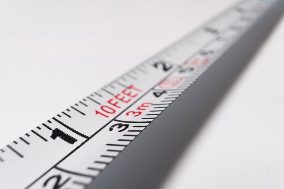 Unlocking Analytics: Measuring the Impact of SMS Marketing with CRM Data Unlocking Analytics: Measuring the Impact of SMS Marketing with CRM Data