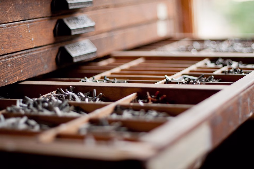 From Leads to Loyalty: Navigating Bitrix24 CRM for Success From Leads to Loyalty: Navigating Bitrix24 CRM for Success