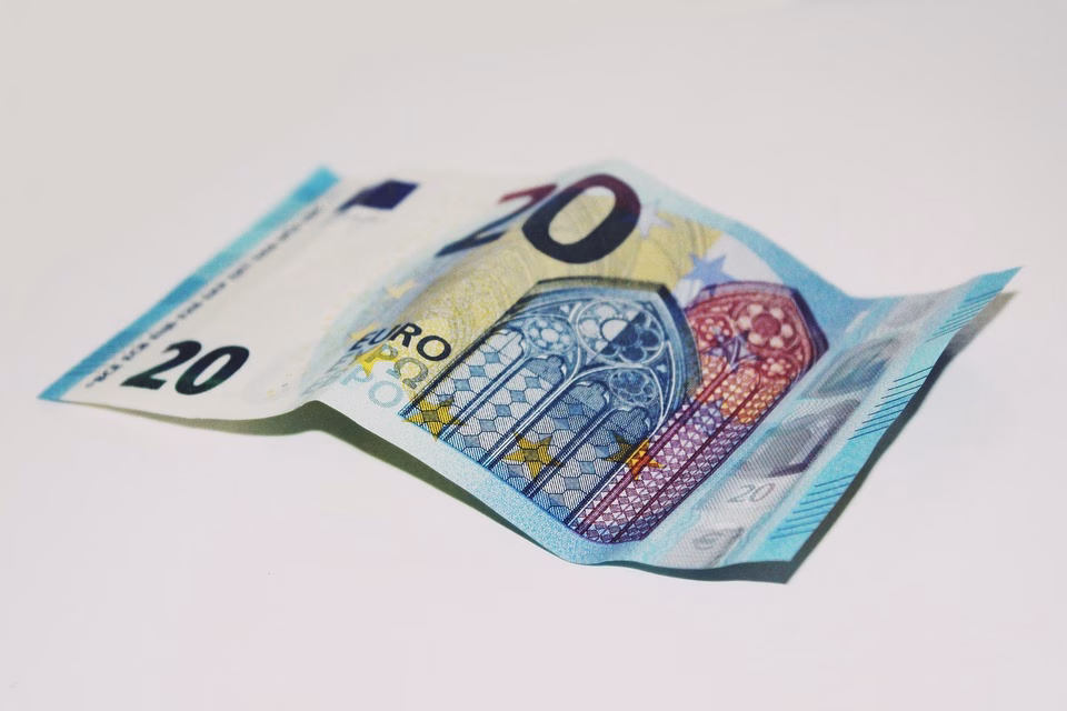 Customer-Centric Revenue: The Role of CRM in Modern Business Strategies