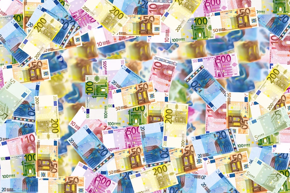 Freelancer Finances 101: Choosing the Right Invoice Software for Your Needs