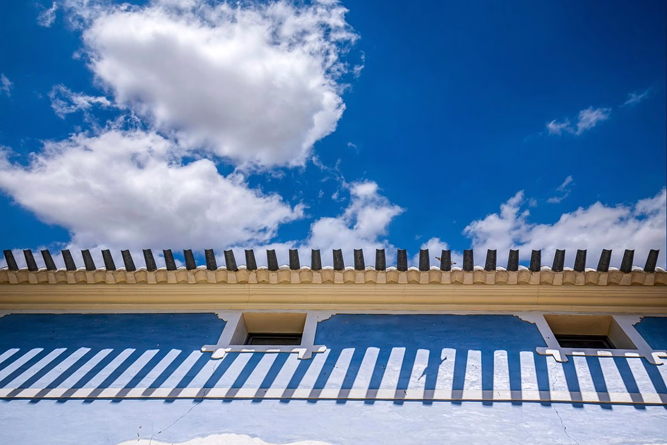 Cloud Storage Clash: Picking the Right Tool Between Dropbox and Google Drive Cloud Storage Clash: Picking the Right Tool Between Dropbox and Google Drive