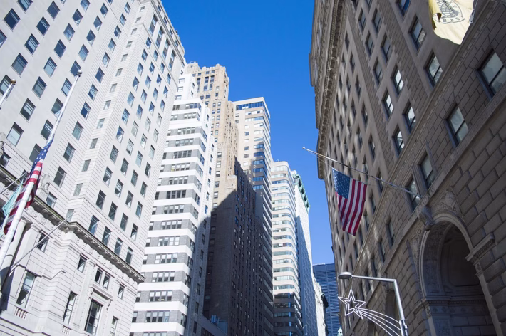 Financial Fortitude: Mastering Server Control for a Thriving Business